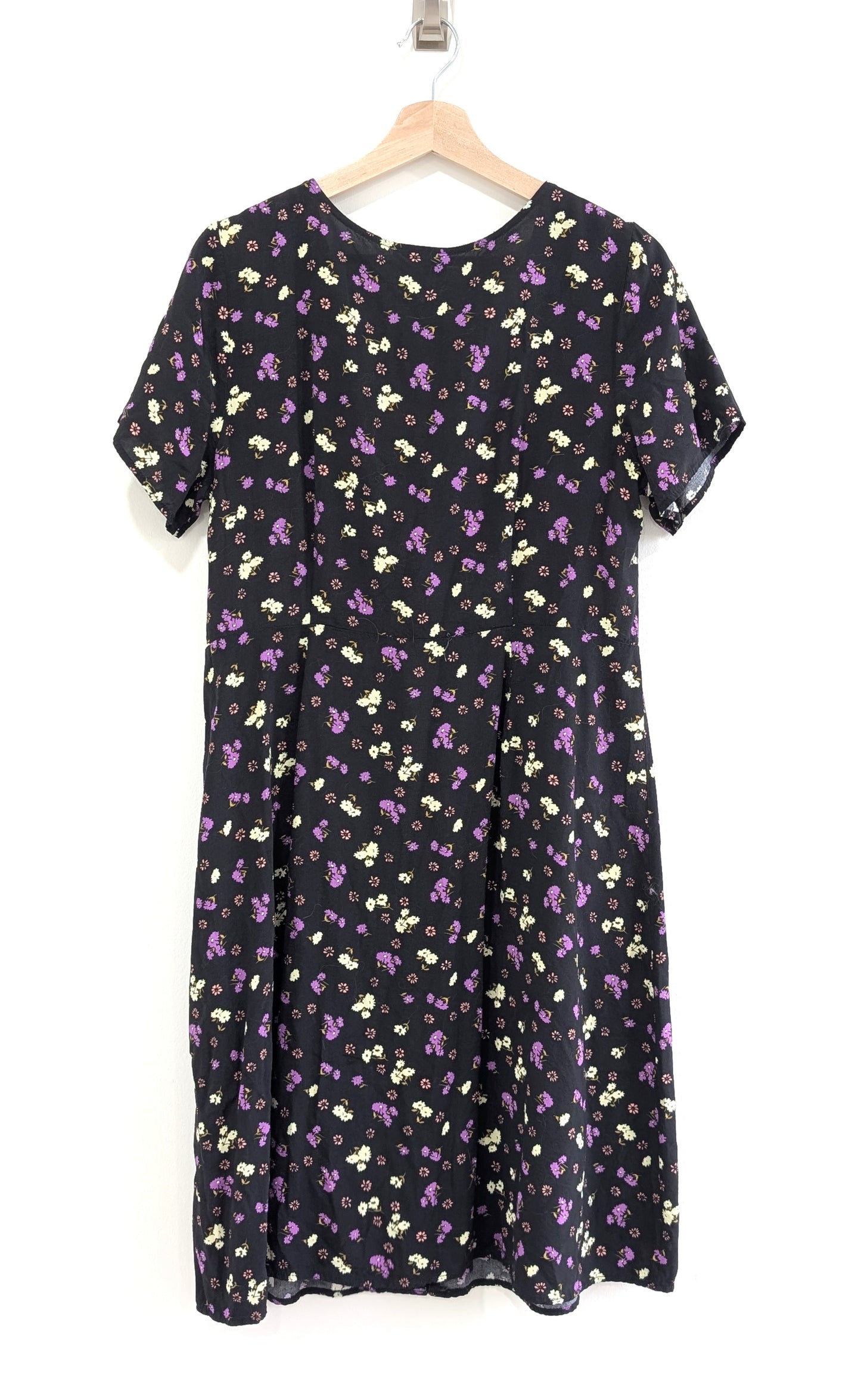 Short Sleeve V-Neck Floral Dress