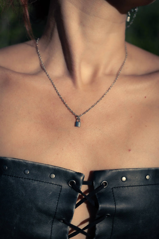 ANDROMEDA | Pendant Necklace