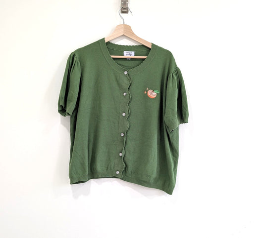 Short Sleeve Button-Up Sweater with Peach Embroidery