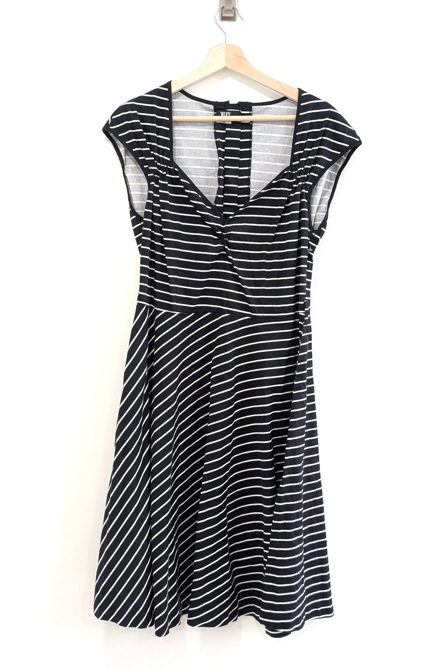 Short Sleeve Black and White Striped Dress