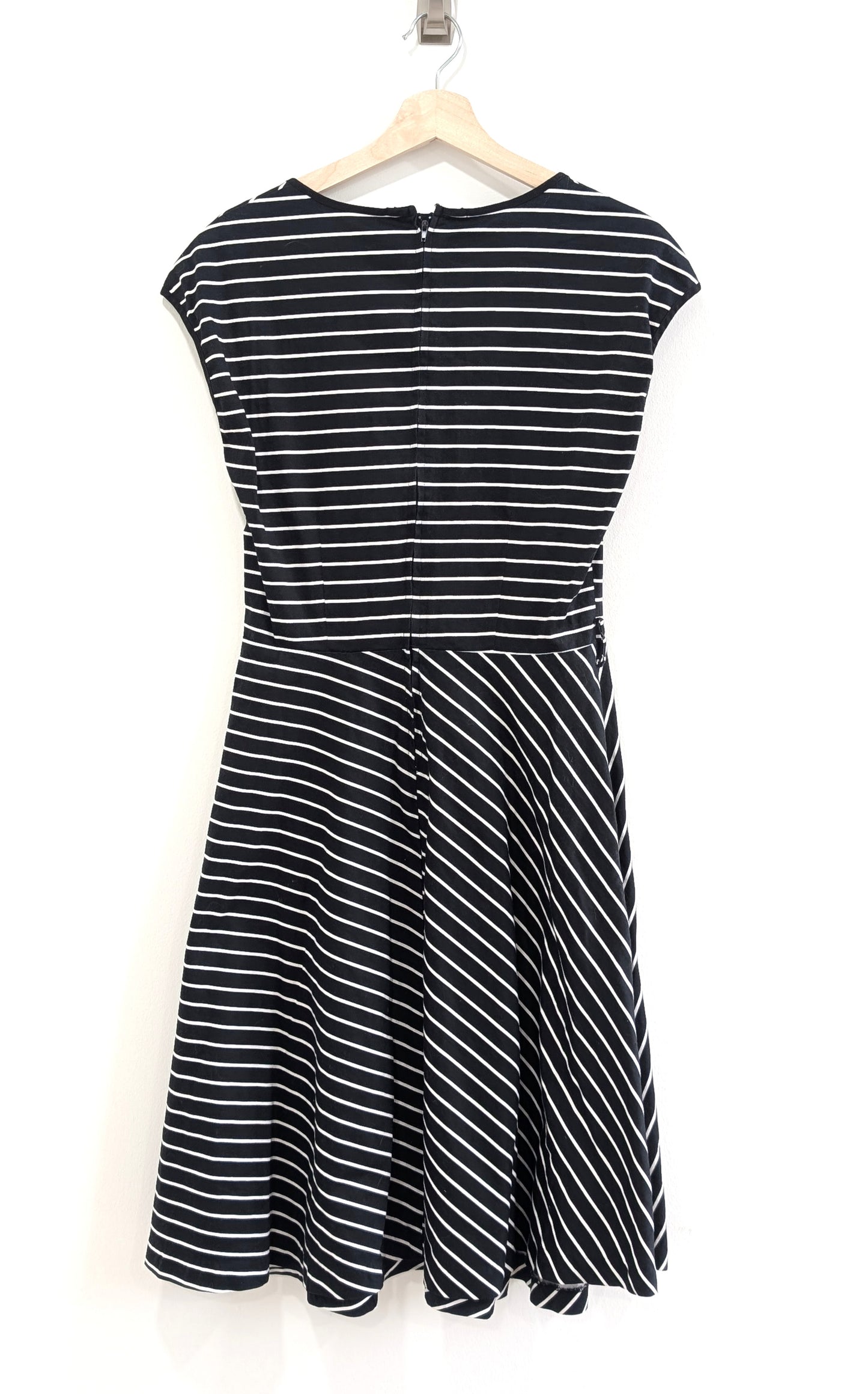 Short Sleeve Black and White Striped Dress